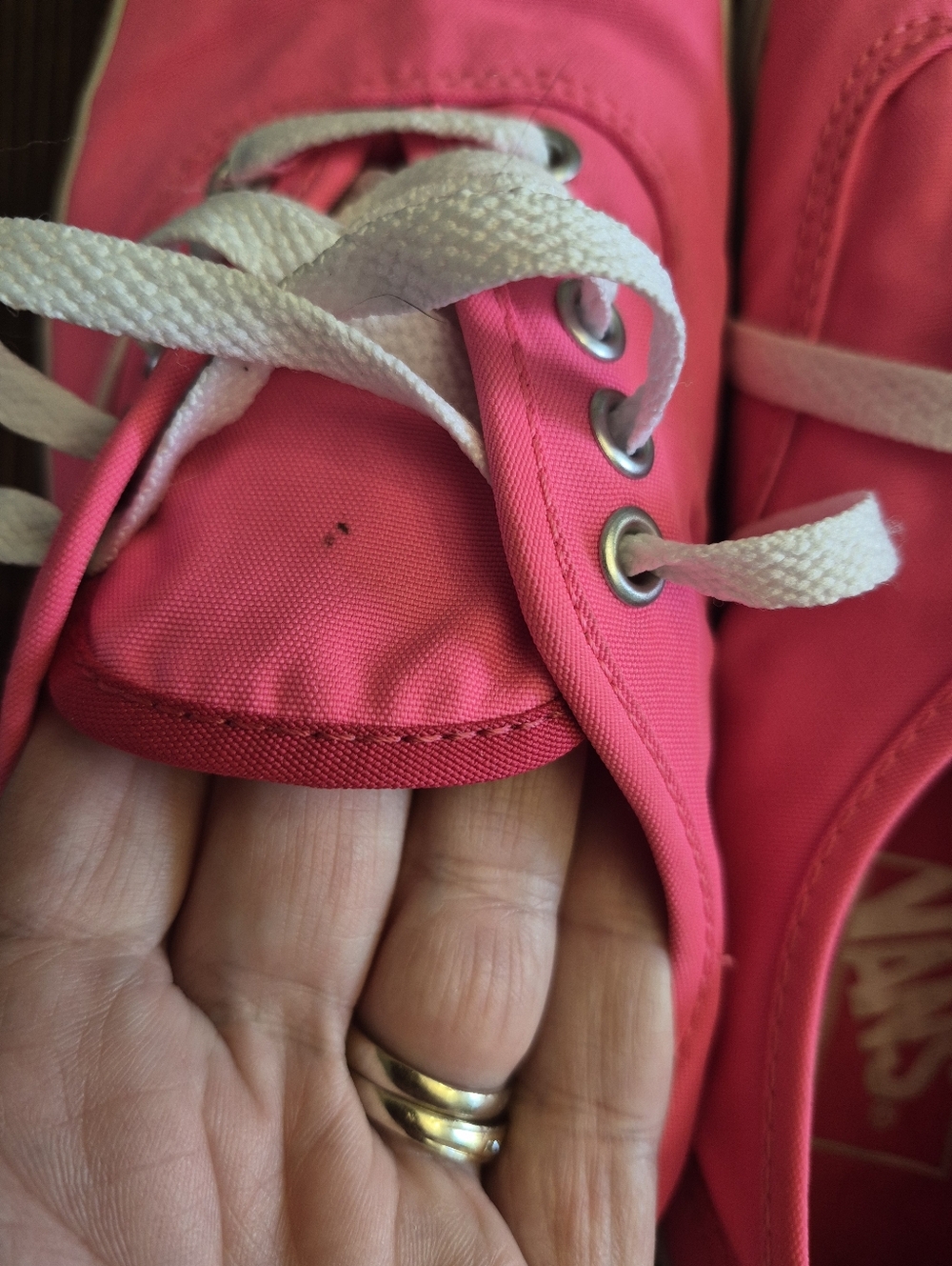Pink Vans. - Picture 3 of 8